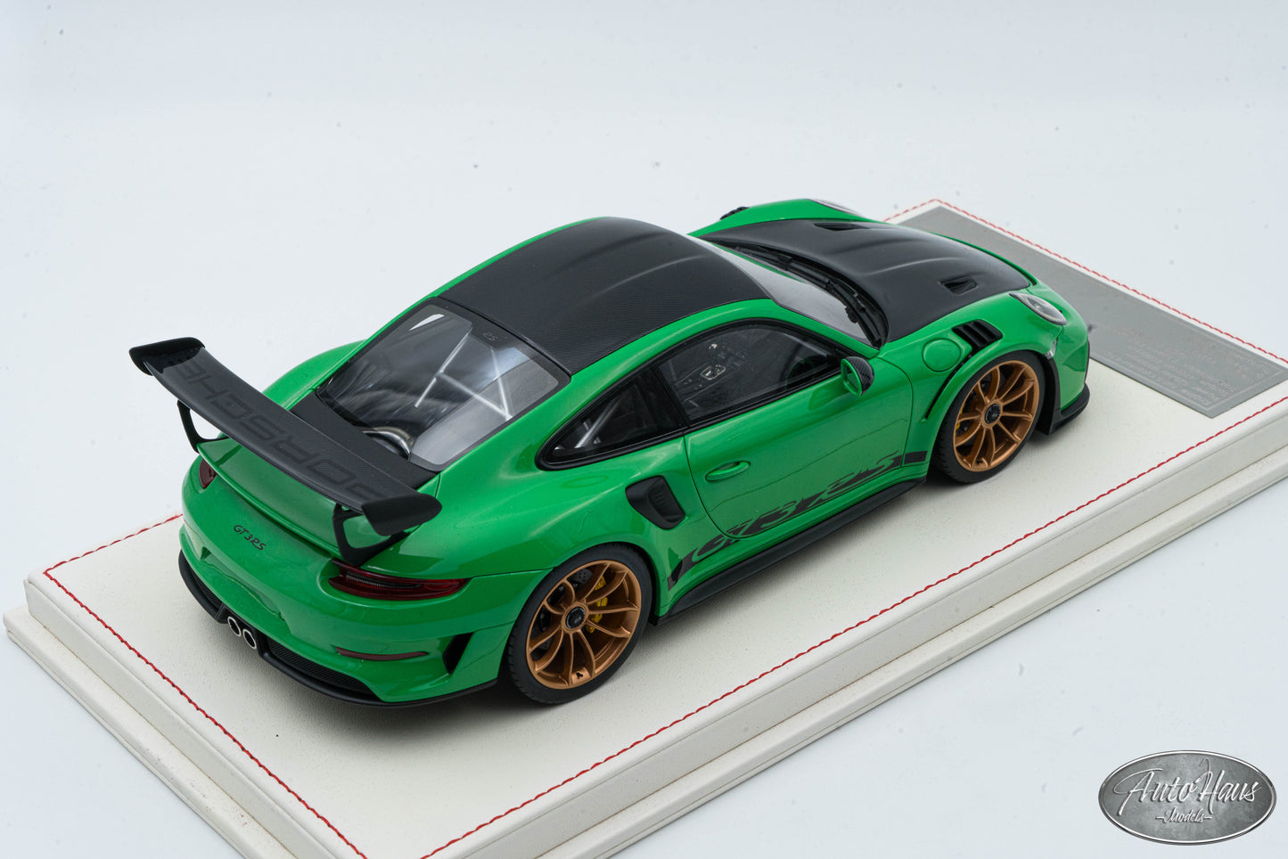 1/18 Davis Giovanni Porsche 911 (991.2) GT3 RS Python Green with Gold Wheels