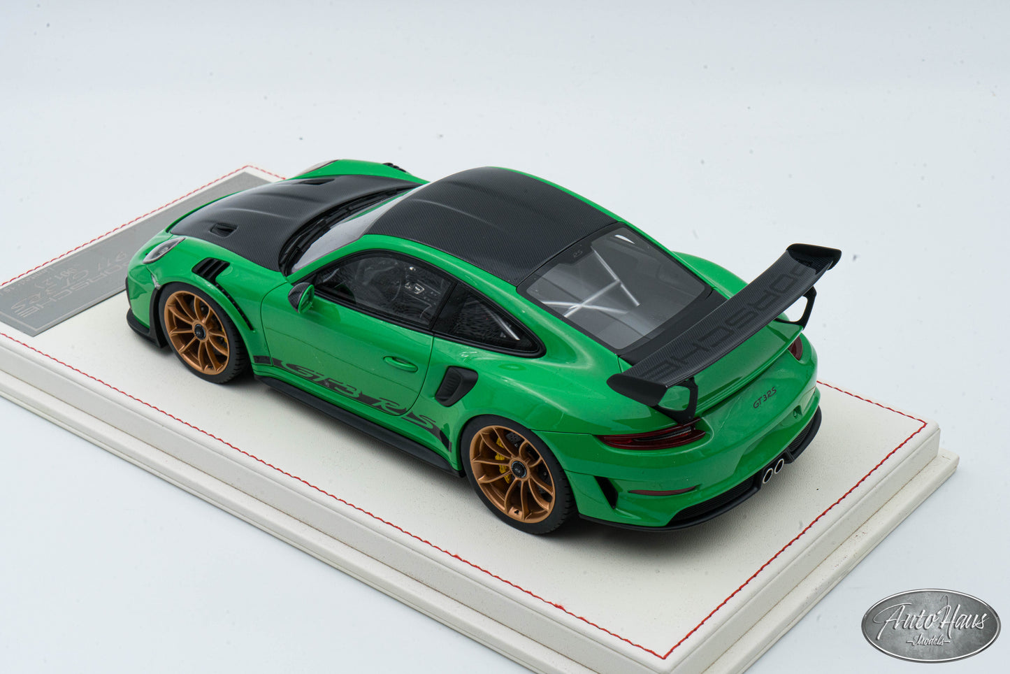 1/18 Davis Giovanni Porsche 911 (991.2) GT3 RS Python Green with Gold Wheels