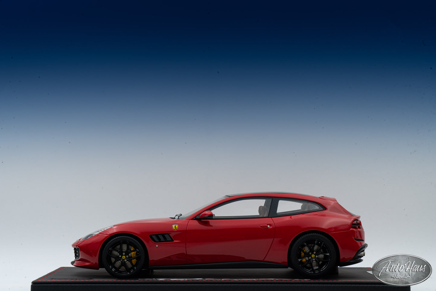 1/18 BBR 2016 Ferrari GTC4 Lusso Rosso Corsa Red